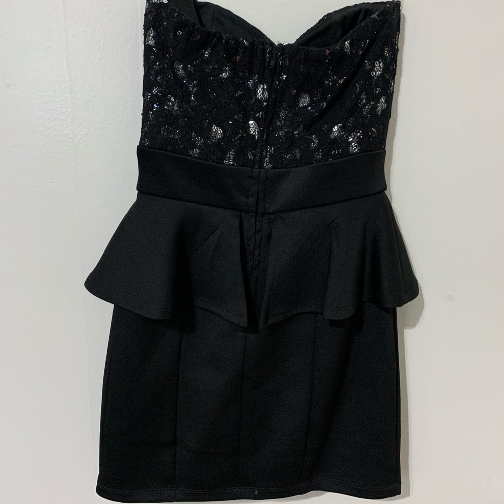 Short Black Strapless Formal Dress with Peplum - Picture 3 of 3